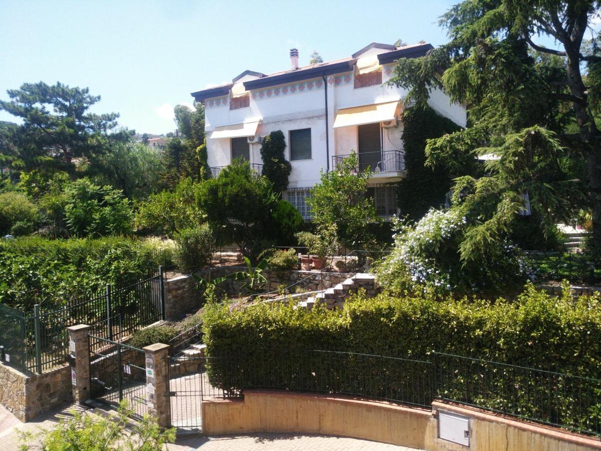 Casa Di Rossana Bed&Breakfast San Remo Kültér fotó